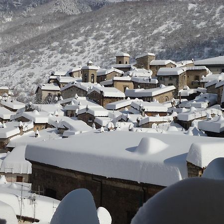 La Dimora Di D'Annunzio Bed & Breakfast Scanno Eksteriør bilde