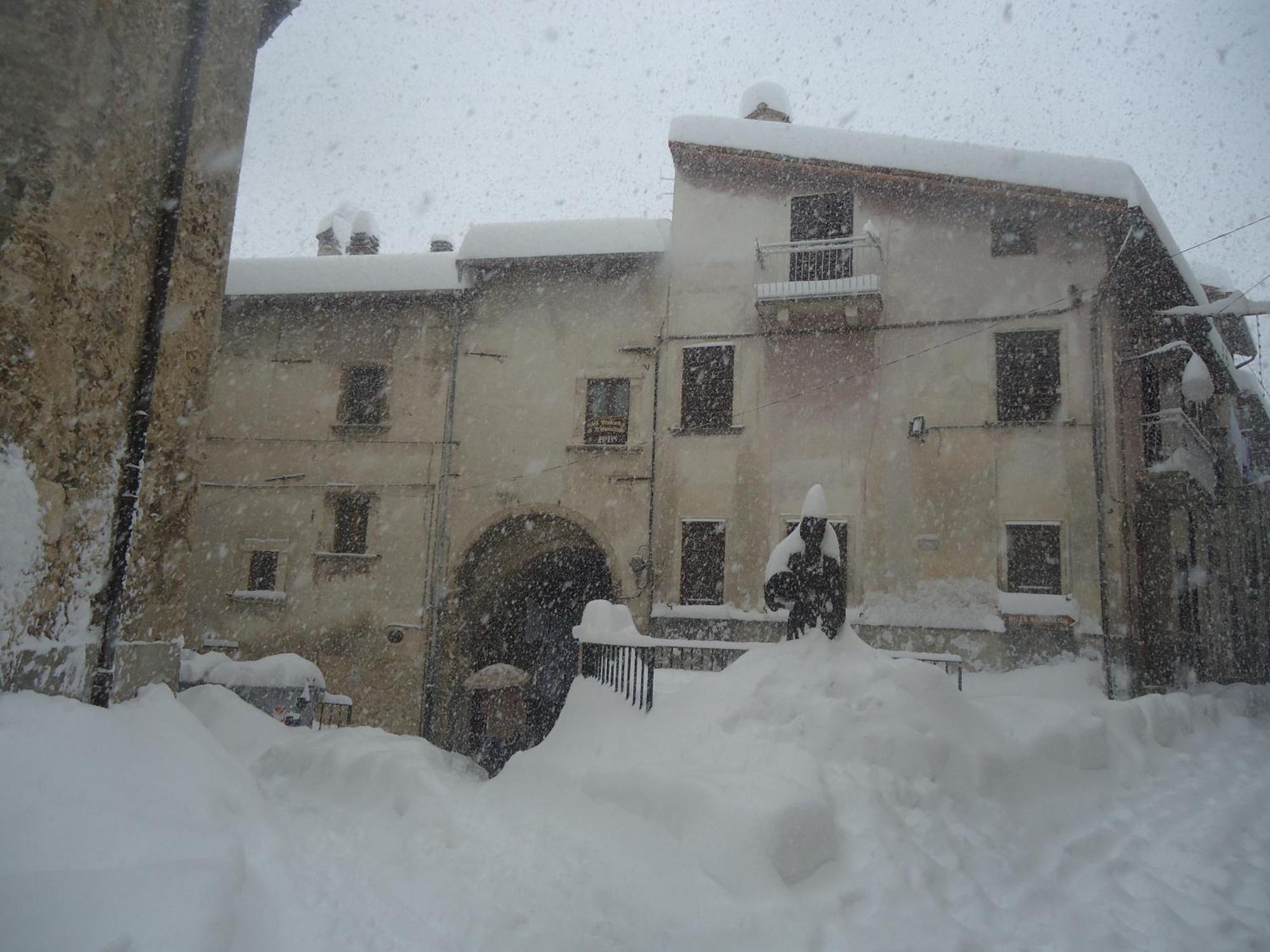 La Dimora Di D'Annunzio Bed & Breakfast Scanno Eksteriør bilde